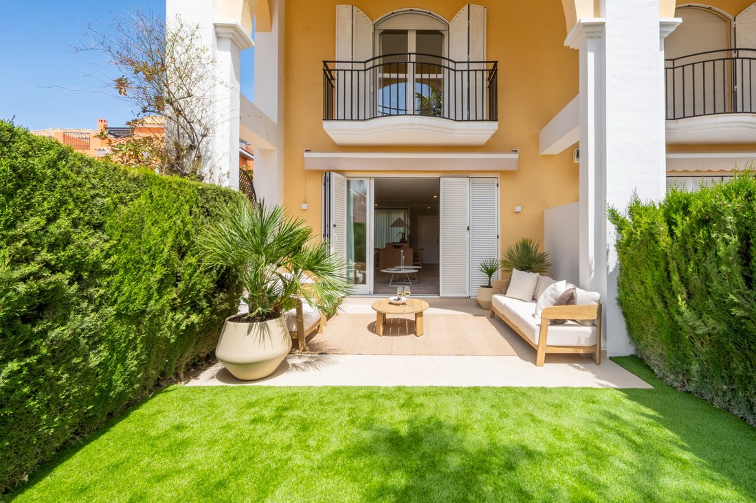 Townhouse in Elviria-Cabopino, Marbella, Spain 2 - 17762062