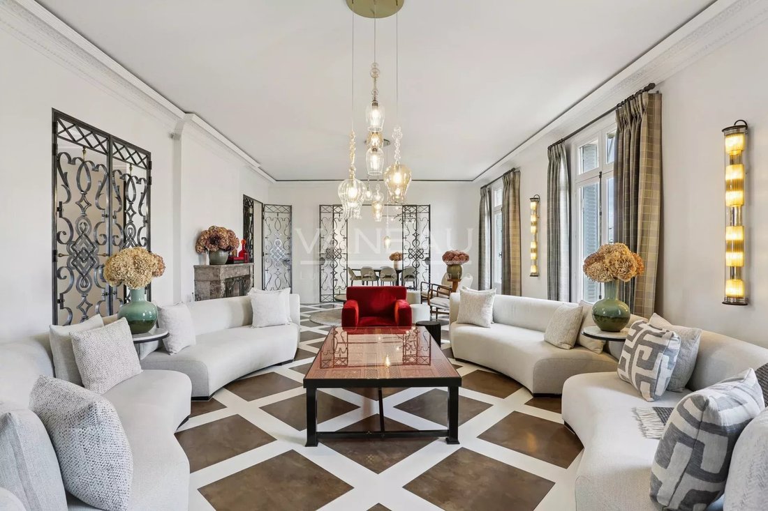 Apartment in Bois de Boulogne, Paris 16e Arrondissement, Paris 1 - 17757229