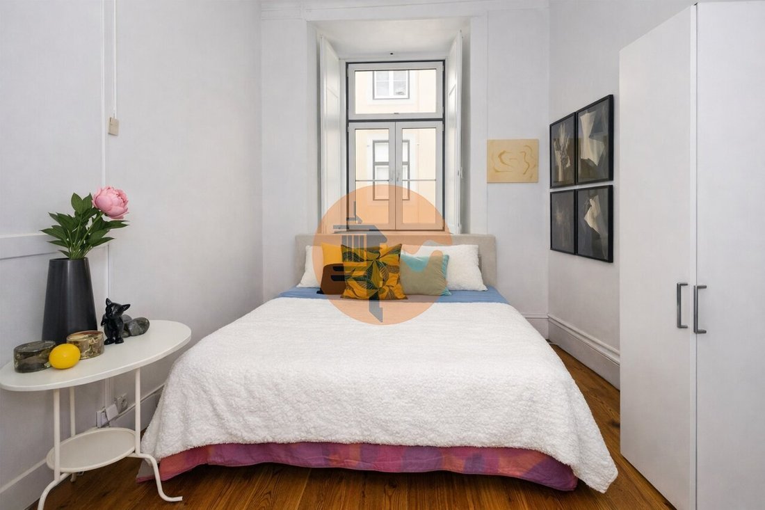 Apartment in Misericordia, Lisbon, Portugal 2 - 17753011