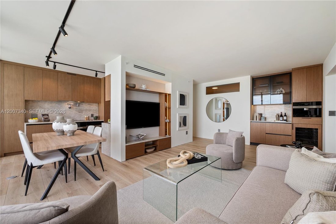 Condo in Miami Beach, Florida, United States 2 - 17758392