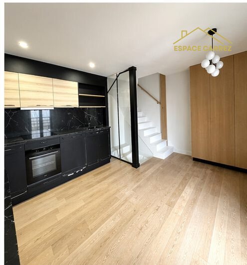 Apartment in Les Lilas, Ile-de-France, France 3 - 17761527