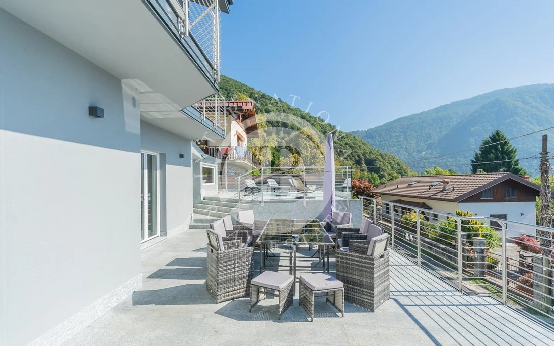 Villa in Casargo, Lombardy, Italy 4 - 17759545
