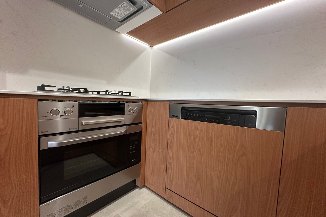 Condo in Minato City, Tokyo, Japan 4 - 17759910