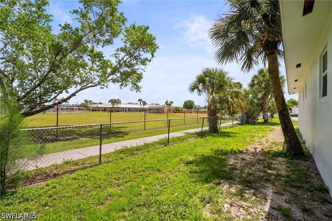 Naples, Florida, United States 5 - 17759595
