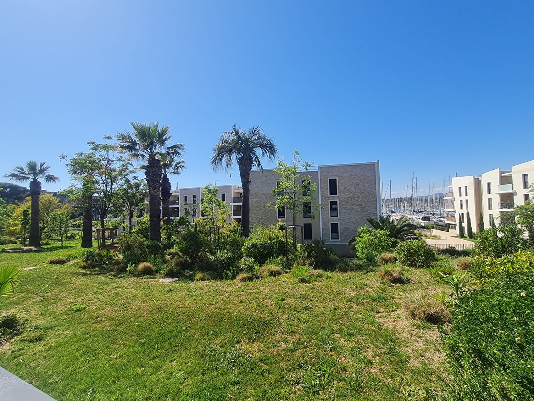 Apartment in Village, Saint-Mandrier-sur-Mer, France 3 - 17725291