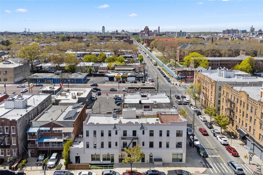 New York, New York, United States 2 - 17758232