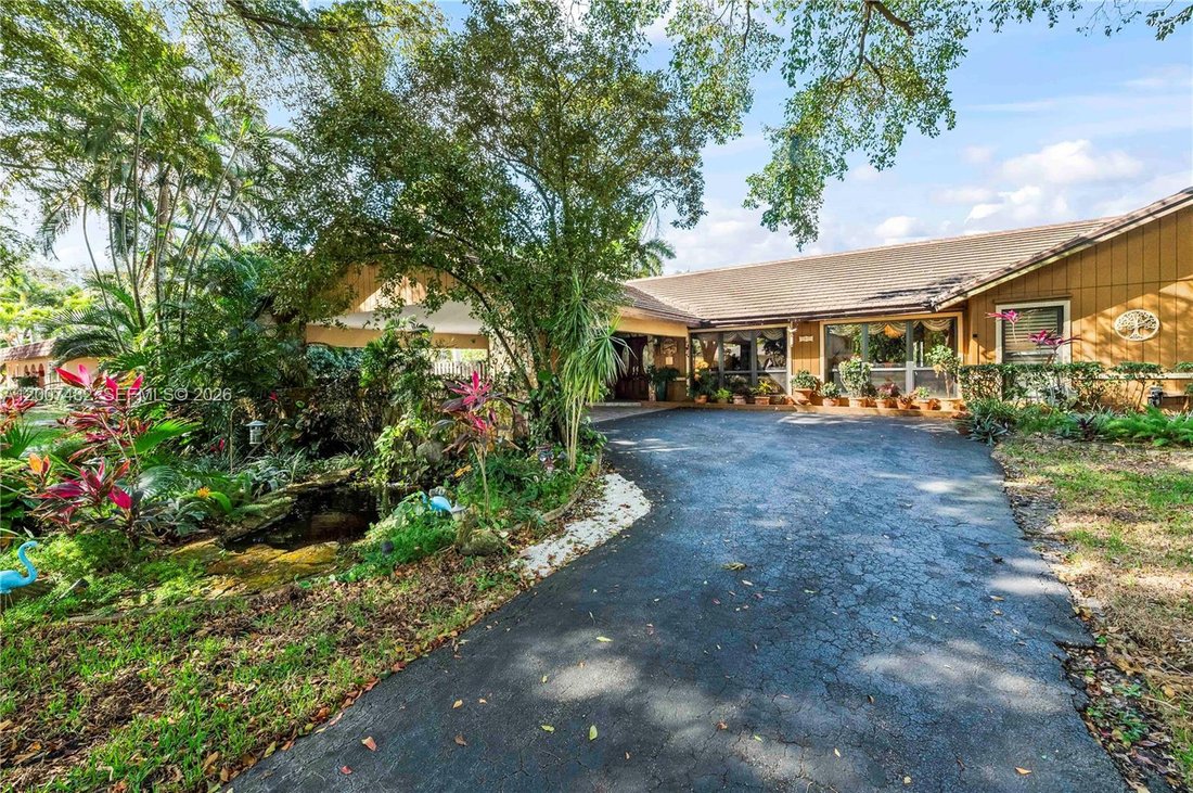 House in Davie, Florida, United States 2 - 17758375