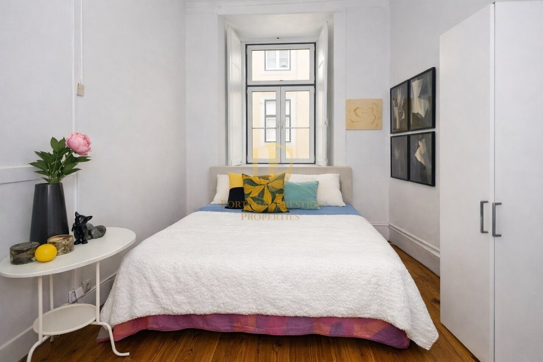 Apartment in Misericordia, Lisbon, Portugal 2 - 17753006
