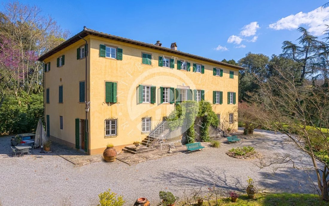 Villa in Historic Center, Lucca, Tuscany 4 - 17758944