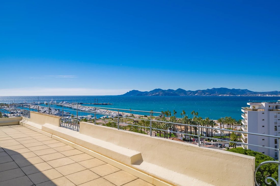 Apartment in Cannes, Provence-Alpes-Côte d'Azur, France 2 - 17760380