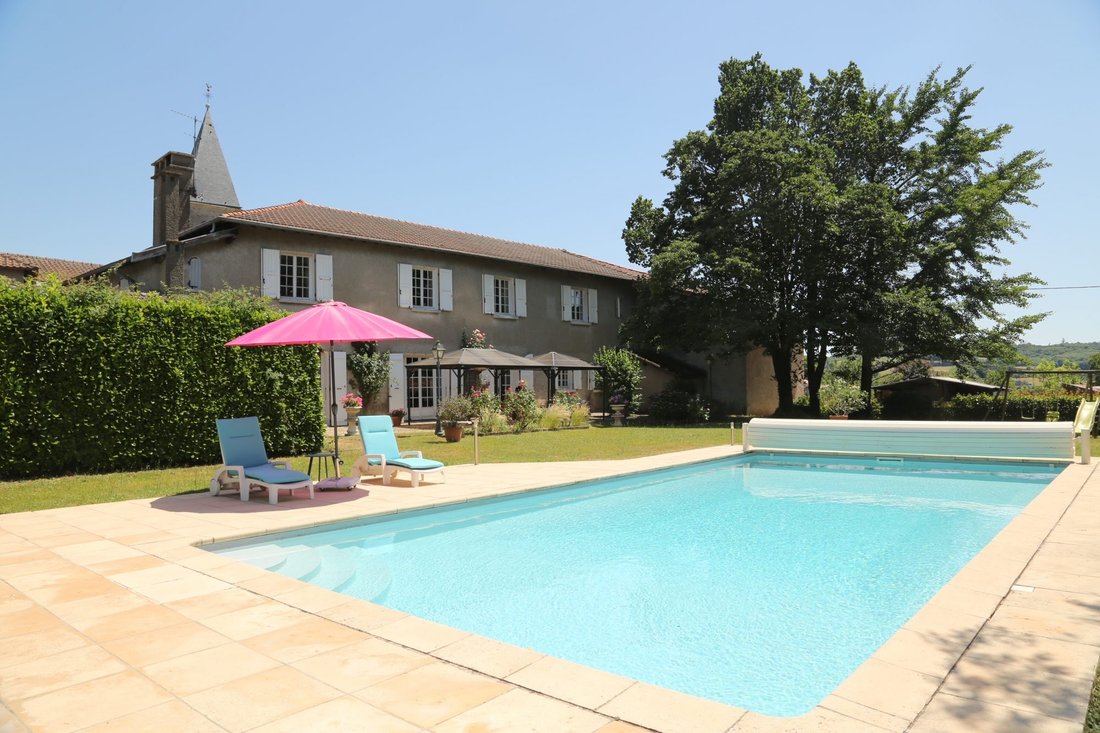 House in Villeneuve-de-Marc, Auvergne-Rhône-Alpes, France 1 - 17761463