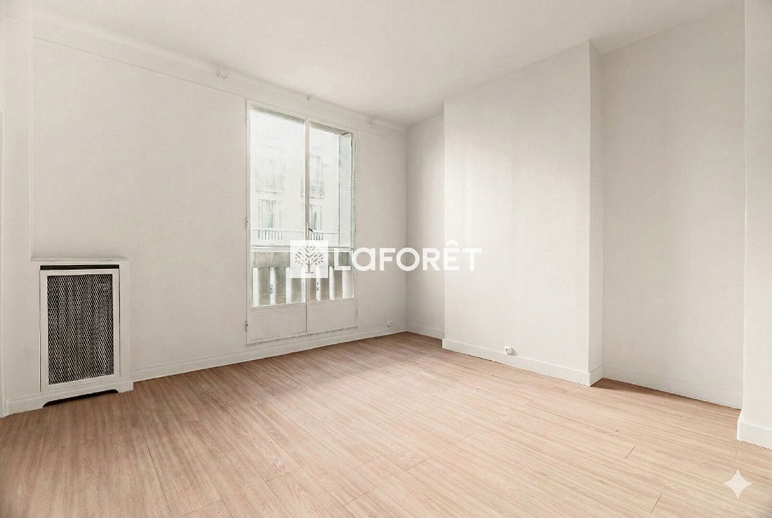 Apartment in Bois de Boulogne, Paris 16e Arrondissement, Paris 4 - 17756536