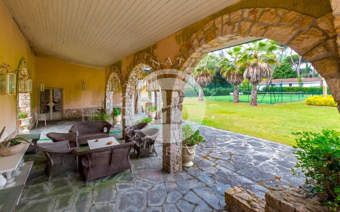 Villa in Marina di Massa Centro, Massa, Italy 5 - 17759535