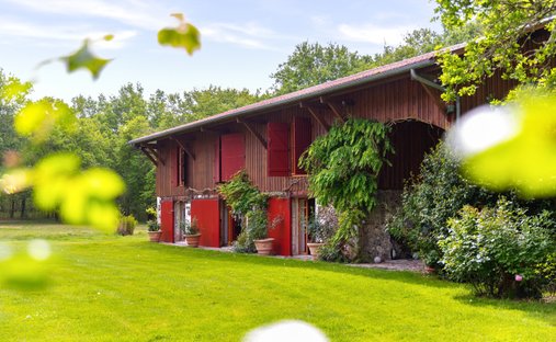 House in Ares, Nouvelle-Aquitaine, France 1