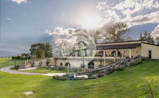 Estate in Vicchio, Tuscany, Italy 1