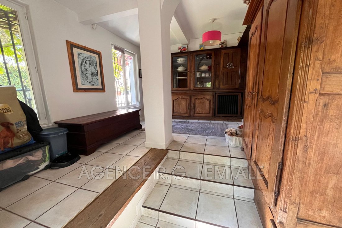 Villa in Foch, Maisons-Laffitte, France 4 - 17756263