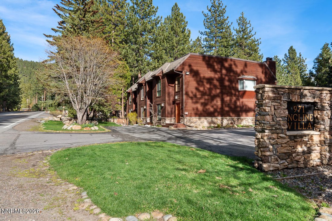 Condo in Incline Village, Nevada, United States 3 - 17758272
