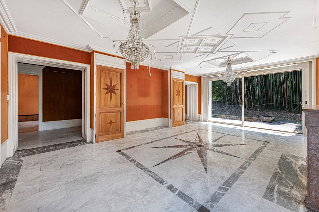 Villa in Curis-au-Mont-d'Or, Auvergne-Rhône-Alpes, France 4 - 17756496