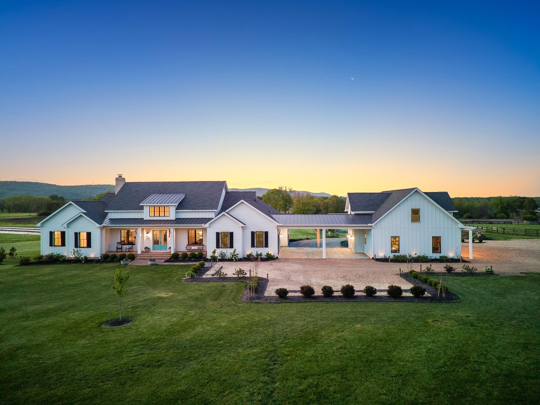 Purcellville, Virginia, United States 1 - 17762804