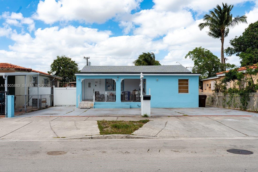 House in Hialeah, Florida, United States 2 - 17758384