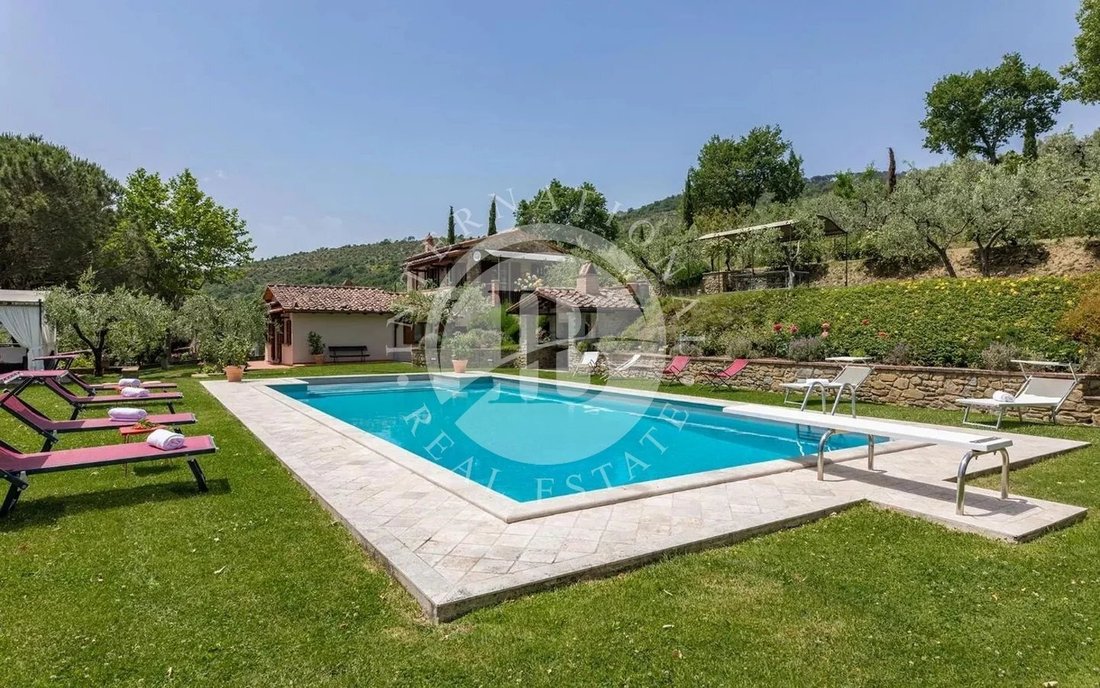 Villa in Center, Cortona, Tuscany 1 - 17758734
