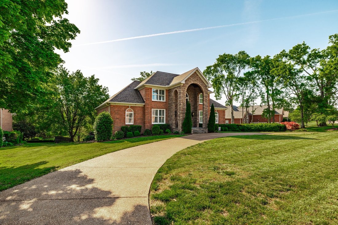 House in Gallatin, Tennessee, United States 2 - 17755800