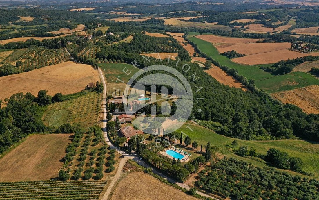 Estate in Peccioli, Tuscany, Italy 2 - 17759305