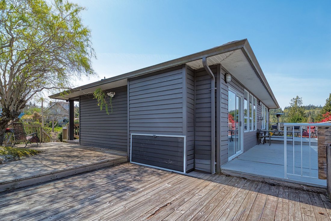 House in Sechelt, British Columbia, Canada 4 - 17757699