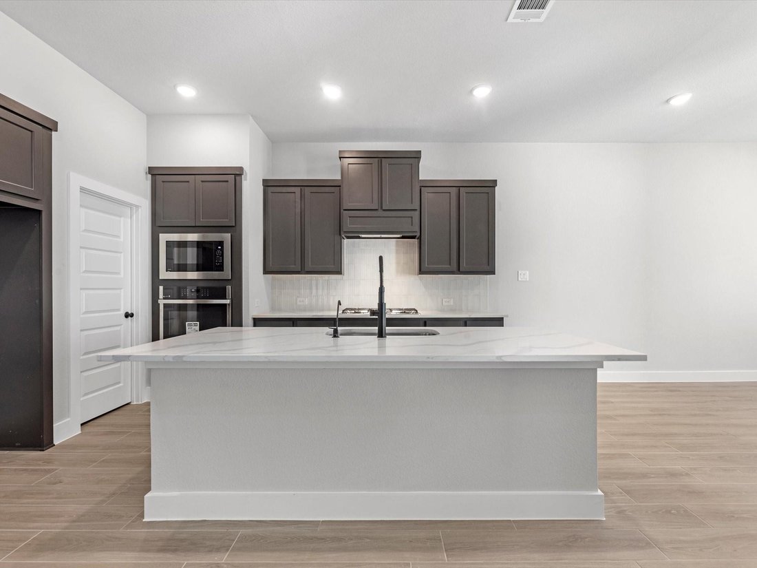 House in Tomball, Texas, United States 3 - 17759684