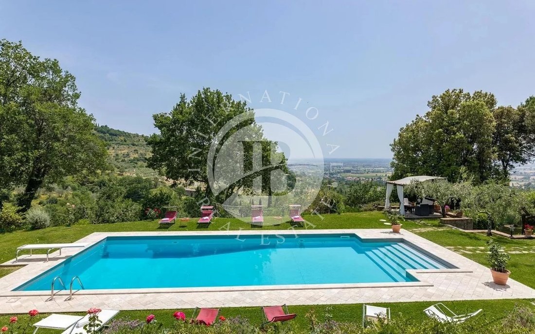 Villa in Center, Cortona, Tuscany 3 - 17758734