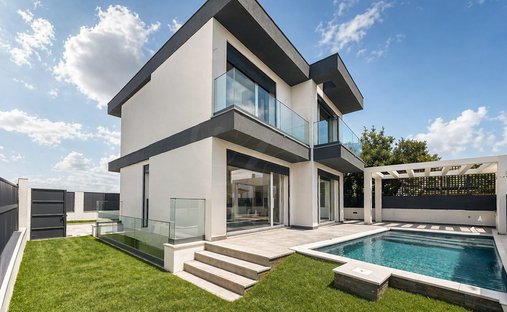Haus in São Domingos de Rana, Lissabon, Portugal 1