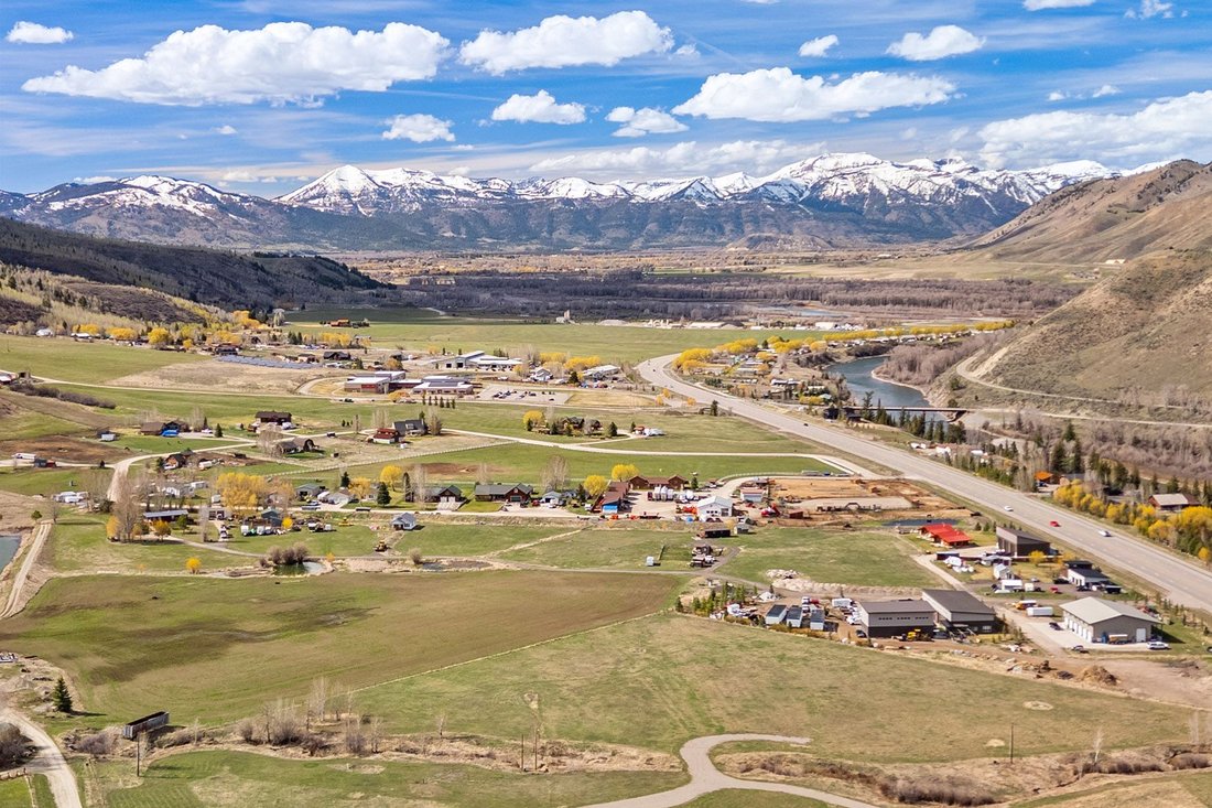 Land in Jackson, Wyoming, United States 1 - 17759972