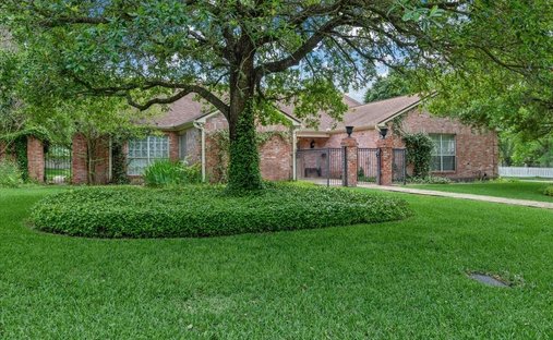 House in Navasota, Texas, United States 1