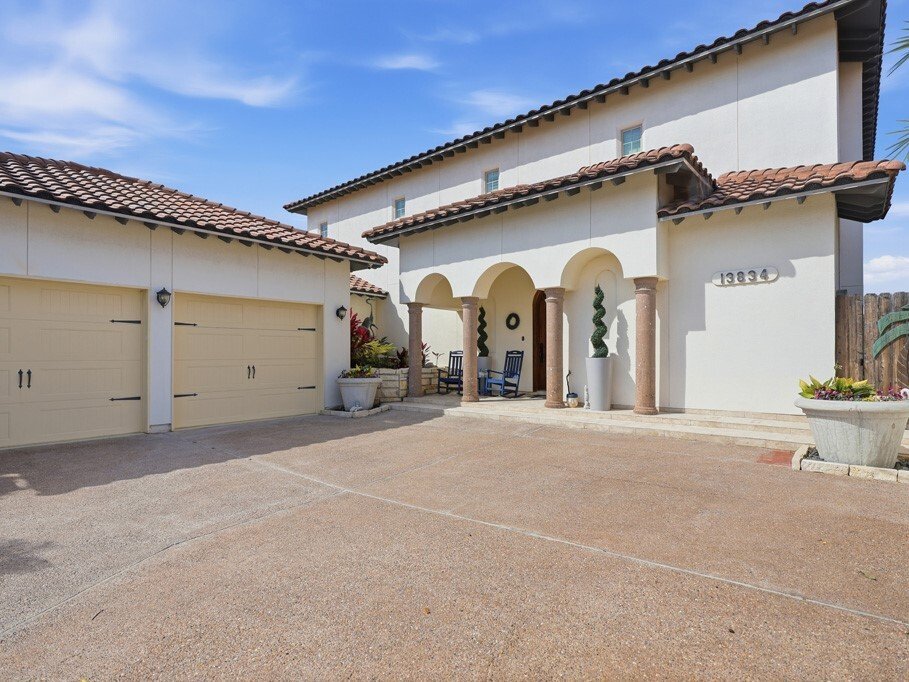 House in Corpus Christi, Texas, United States 1 - 17367015