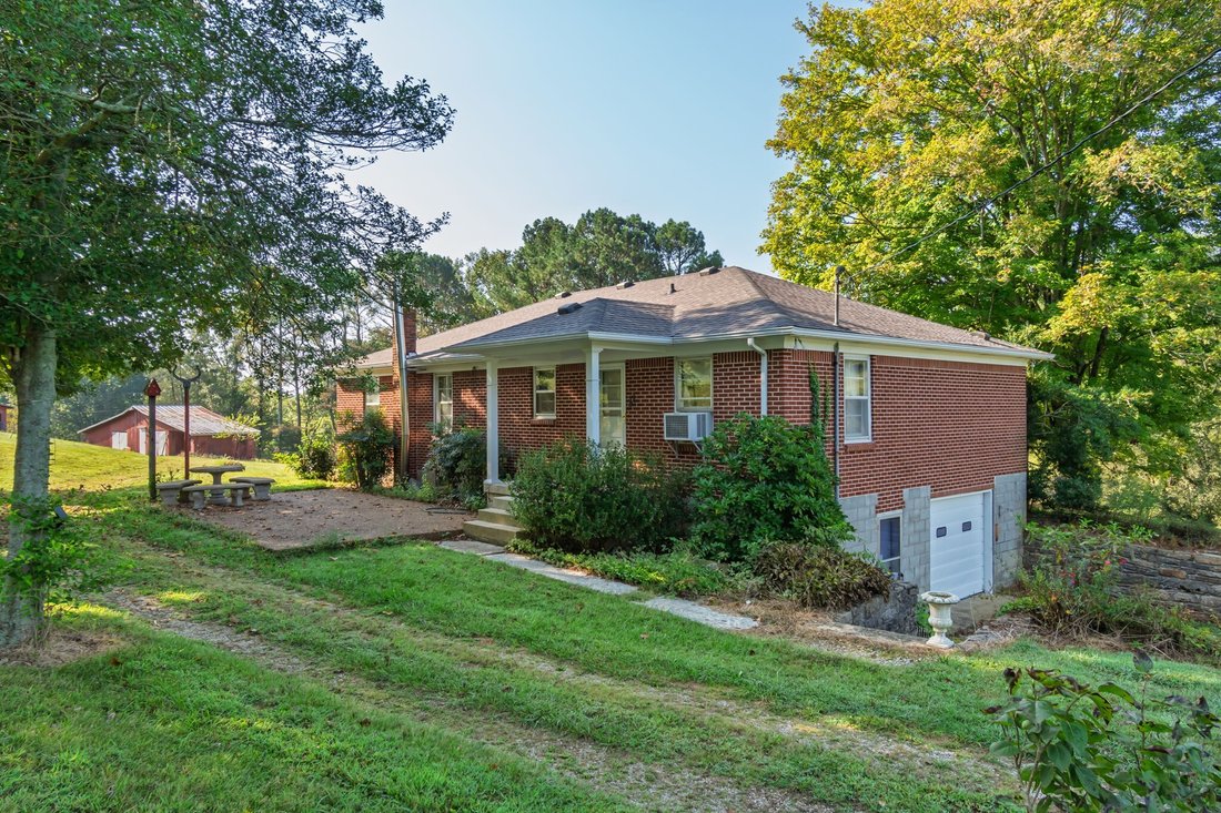 House in Williamsport, Tennessee, United States 2 - 17758890