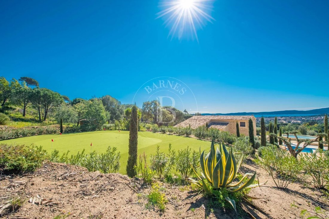 Estate in Basse Suane-Les Virgiles, Sainte-Maxime, France 3 - 17756576