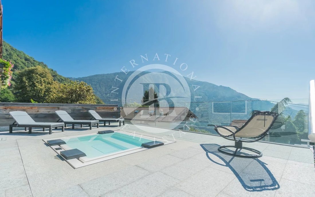 Villa in Casargo, Lombardy, Italy 3 - 17759545