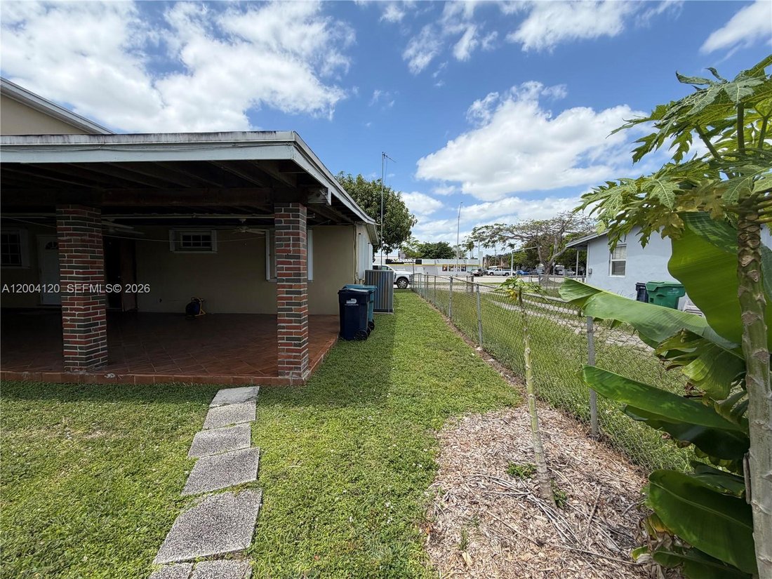 House in Miami, Florida, United States 4 - 17758404