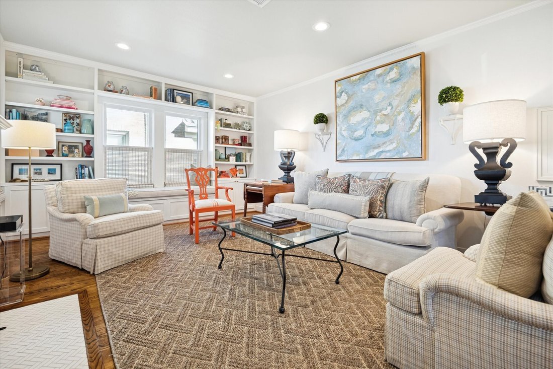 House in Houston, Texas, United States 5 - 16881223