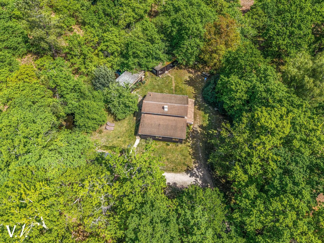 Villa in Ares, Nouvelle-Aquitaine, France 1 - 17762604