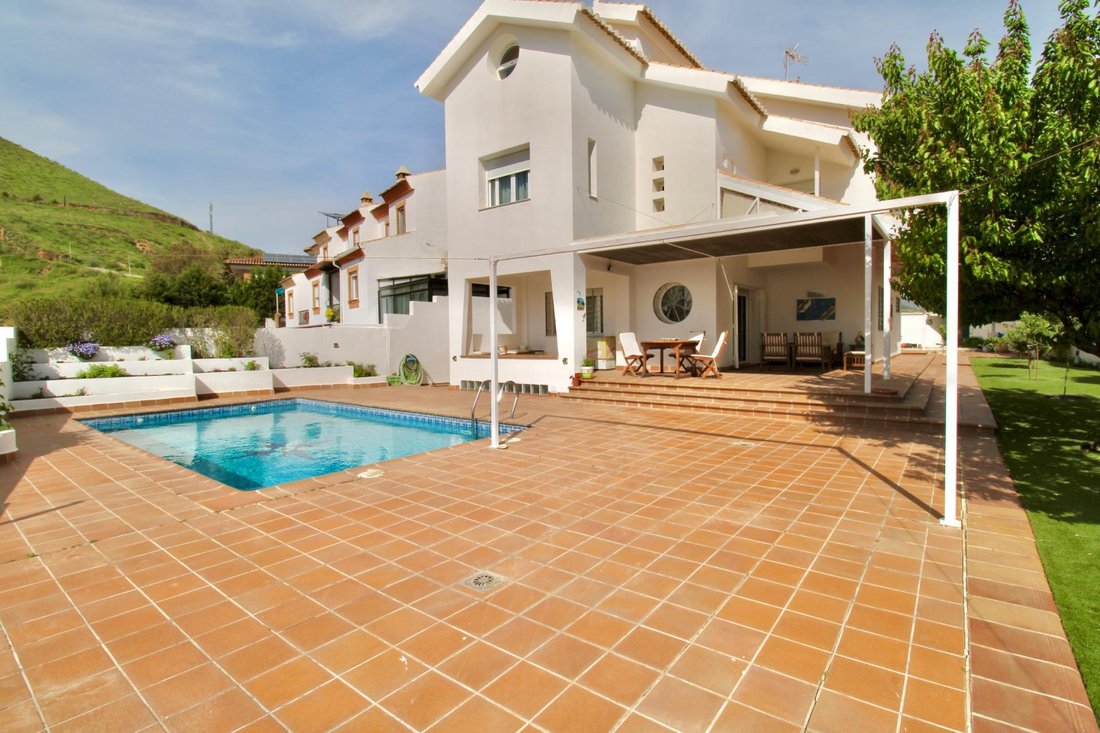 Villa in Cenes de la Vega, Andalusia, Spain 1 - 17762509