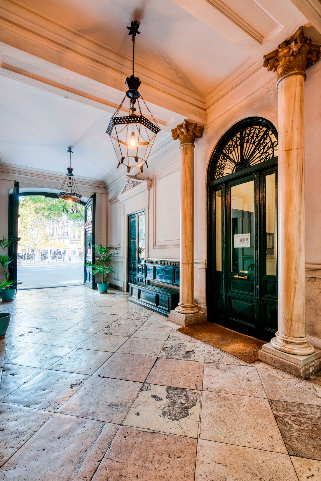 Apartment in Chamberi, Madrid, Spain 2 - 15034982