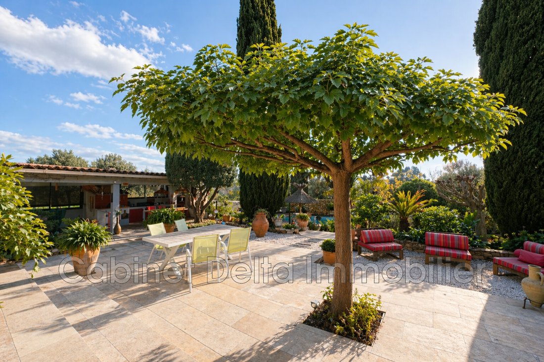 Villa in Sanary-sur-Mer, Provence-Alpes-Côte d'Azur, France 3 - 17762219