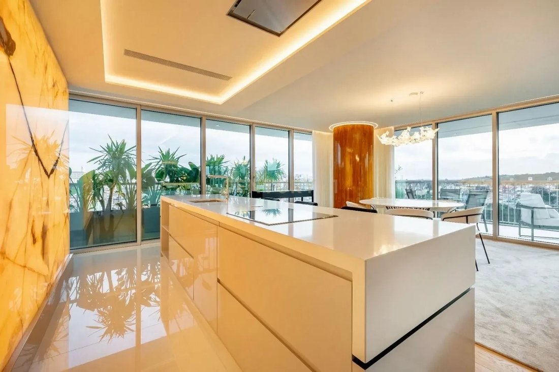Apartment in Campolide, Lisbon, Portugal 1 - 17762768