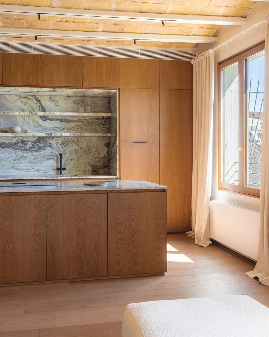 Apartment in Eixample, Barcelona, Spain 3 - 17763809