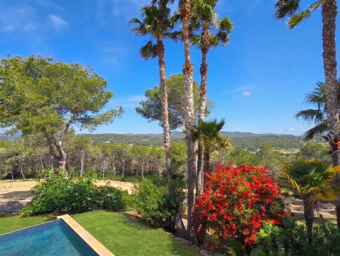 Villa in Jesus, Santa Eularia des Riu, Balearic Islands 2 - 17763923