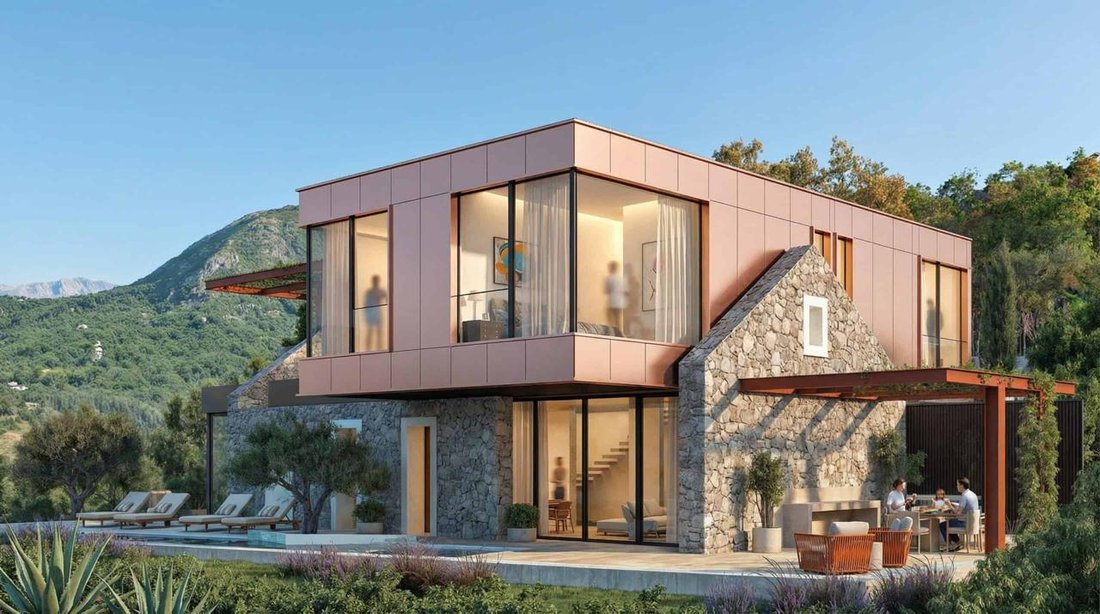 Villa in Donja Lastva, Tivat Municipality, Montenegro 2 - 17763864
