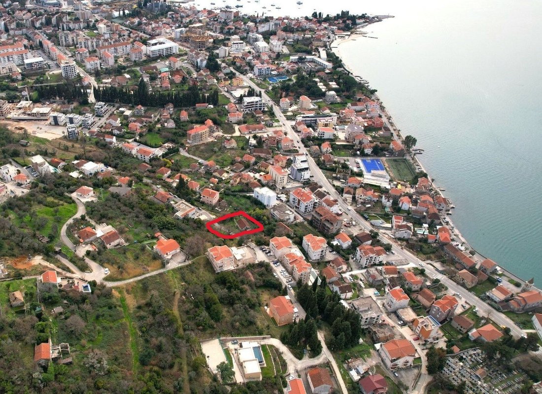 Villa in Donja Lastva, Tivat Municipality, Montenegro 5 - 17763864