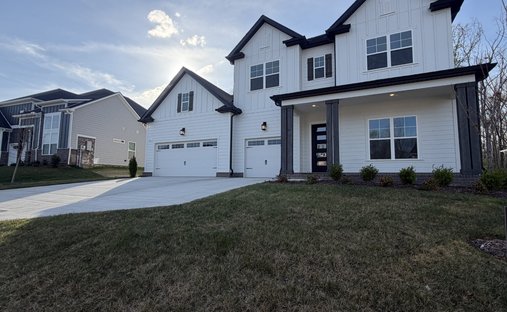 House in Bon Aqua, Tennessee, United States 1