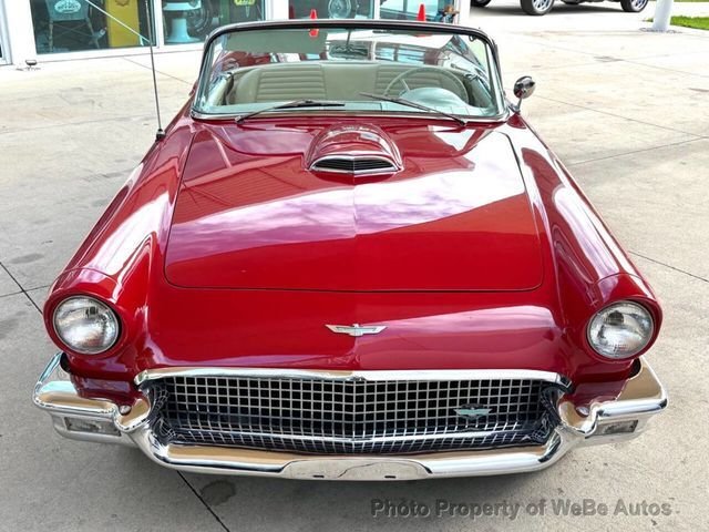 Ford Thunderbird in Calverton, NY, United States 3 - 17765646